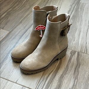 Women's Waterproof Suede Ankle Boots - Tan